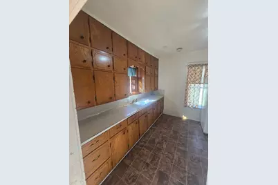 215 Bell Street, Gainesville, TX 76240 - Photo 25