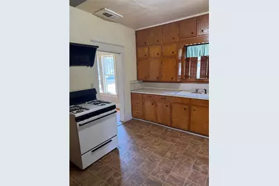 215 Bell Street, Gainesville, TX 76240 - Photo 23