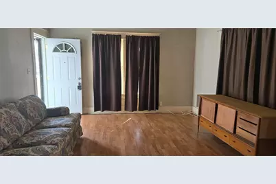 215 Bell Street, Gainesville, TX 76240 - Photo 9