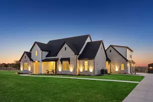 711 Hummingbird Ln, Justin, TX 76247 - Photo 3