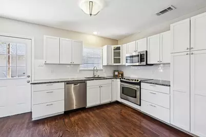 10525 Estate Lane, Dallas, TX 75238 - Photo 11