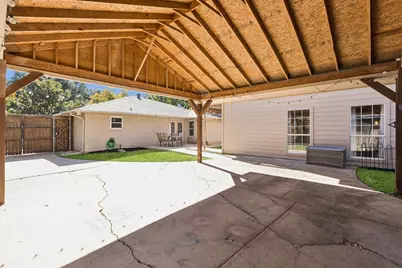 10525 Estate Lane, Dallas, TX 75238 - Photo 29