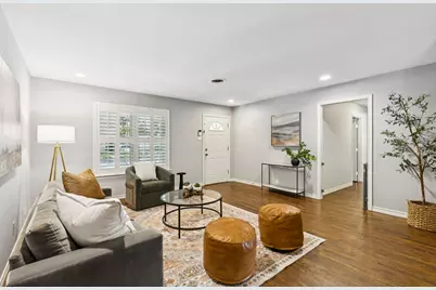 10525 Estate Lane, Dallas, TX 75238 - Photo 3