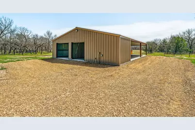 1704 E Fm 1188, Bluff Dale, TX 76433 - Photo 23