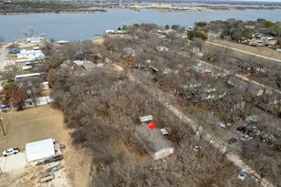 6601 Oakwood Lake Ct, Granbury, TX 76049 - Photo 29