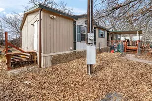 6601 Oakwood Lake Ct, Granbury, TX 76049 - Photo 23