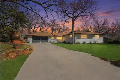 608 W Redbud Drive, Hurst, TX 76053 - Photo 25