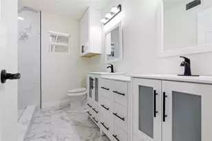 608 W Redbud Dr, Hurst, TX 76053 - Photo 13