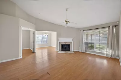 920 Danforth, Arlington, TX 76017 - Photo 7