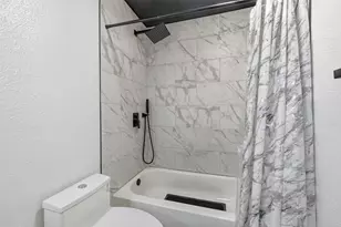 423 Charlotte St, Duncanville, TX 75137 - Photo 5