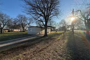 3277A Hidalgo, Waxahachie, TX 75167 - Photo 1