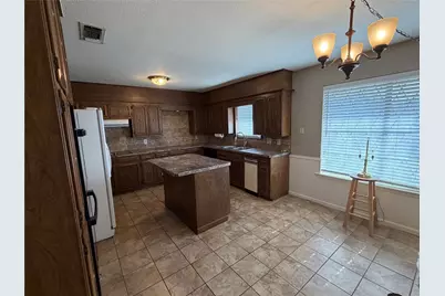 821 E Highway 199, Springtown, TX 76082 - Photo 7