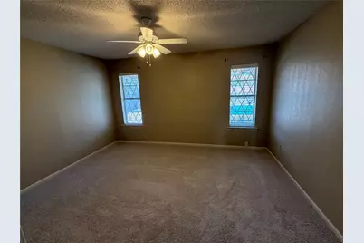 821 E Highway 199, Springtown, TX 76082 - Photo 21