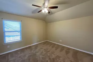 6020 Heather Dr, Grand Prairie, TX 75052 - Photo 17