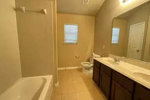 6020 Heather Dr, Grand Prairie, TX 75052 - Photo 13