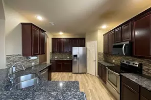 6020 Heather Dr, Grand Prairie, TX 75052 - Photo 3