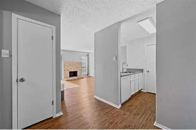 1810 N Garrett Avenue #206, Dallas, TX 75206 - Photo 5