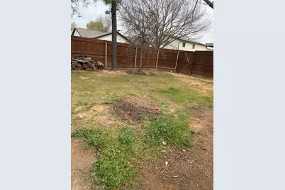 823 Blue Oak Drive, Lewisville, TX 75067 - Photo 9