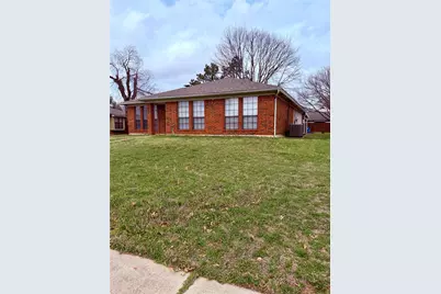 823 Blue Oak Drive, Lewisville, TX 75067 - Photo 3