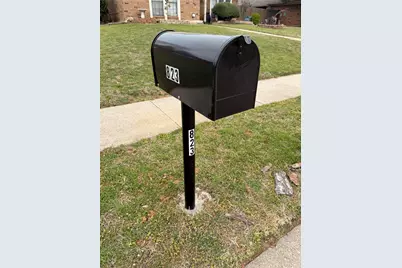 823 Blue Oak Drive, Lewisville, TX 75067 - Photo 5