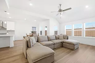 769 Brozgold Ave, Midlothian, TX 76065 - Photo 11