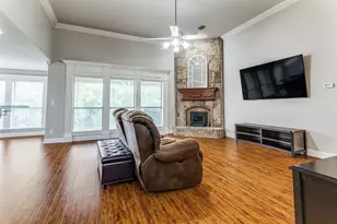 101 Creekpath Dr, Azle, TX 76020 - Photo 3