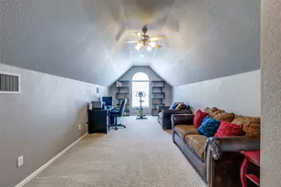 101 Creekpath Dr, Azle, TX 76020 - Photo 15