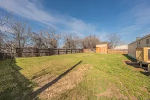 912 Skylark Dr, Granbury, TX 76049 - Photo 37