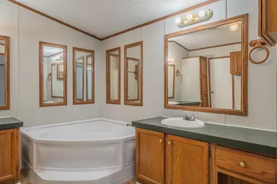 912 Skylark Drive, Granbury, TX 76049 - Photo 21