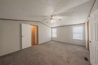 912 Skylark Drive, Granbury, TX 76049 - Photo 19
