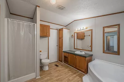 912 Skylark Drive, Granbury, TX 76049 - Photo 21