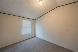 912 Skylark Dr, Granbury, TX 76049 - Photo 25