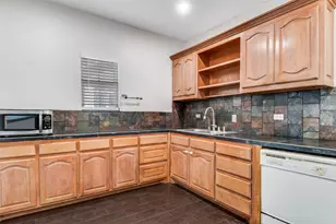 616 Wayne St, Dallas, TX 75223 - Photo 9