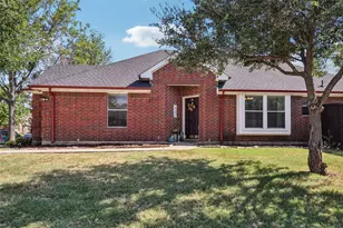 1603 Myrtle Dr, Little Elm, TX 75068 - Photo 1