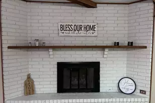 1510 Hulme St, Bowie, TX 76230 - Photo 3