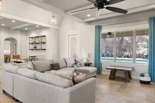 401 Acorn Trl, Granbury, TX 76049 - Photo 9