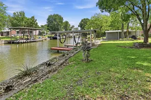3409 Tahitian Ct, Granbury, TX 76048 - Photo 5