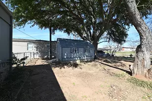 3409 Tahitian Ct, Granbury, TX 76048 - Photo 15