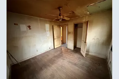 2918 Morning Avenue, Dallas, TX 75210 - Photo 11