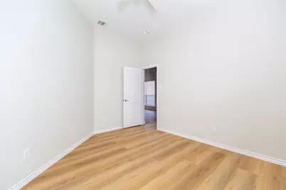 5708 Silver Buckle Drive, McKinney, TX 75070 - Photo 9