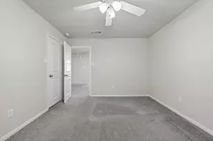 1142 Mahmoud Egal Dr, Irving, TX 75061 - Photo 21