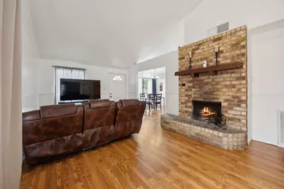 3812 Longmeadow Way, Fort Worth, TX 76133 - Photo 5