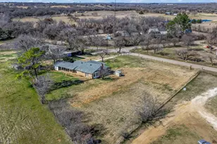 4404 County Rd 805B, Cleburne, TX 76031 - Photo 35