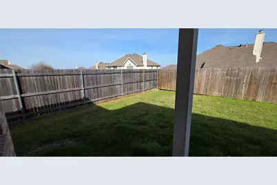 1724 Hidden Brook Drive, Grand Prairie, TX 75050 - Photo 15