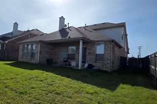 1724 Hidden Brook Dr, Grand Prairie, TX 75050 - Photo 17