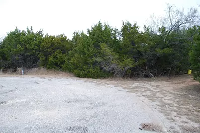 25052 Woodmont Court, Whitney, TX 76692 - Photo 9