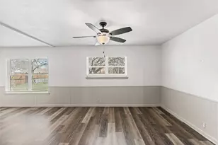 1204 Elmwood St, Gainesville, TX 76240 - Photo 7