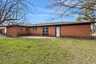 1204 Elmwood St, Gainesville, TX 76240 - Photo 31