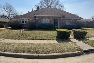 222 Faircrest Dr, Garland, TX 75040 - Photo 1