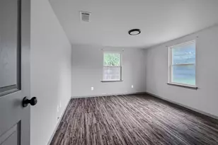 312 Hackney St, Collinsville, TX 76233 - Photo 25